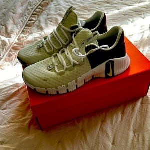 W Nike Free Metcon 5